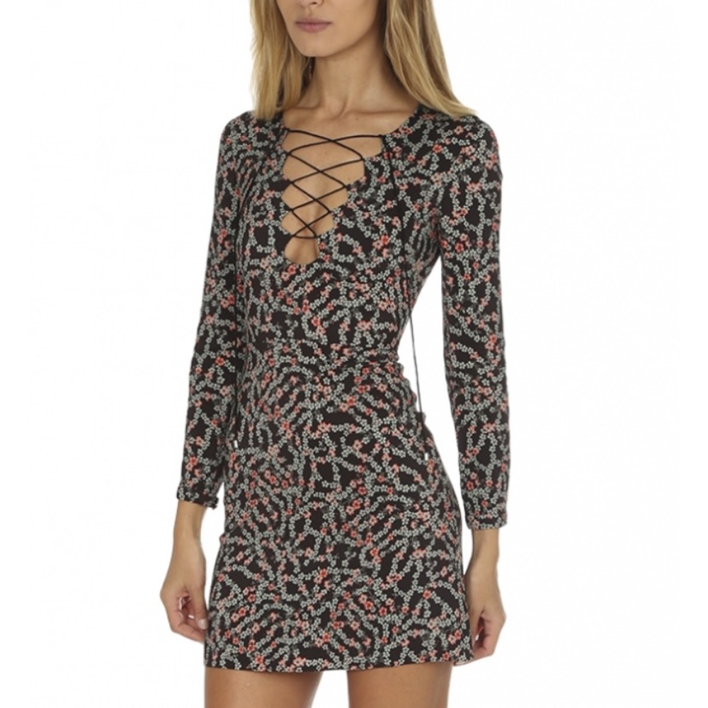 SALONI Stretch Crepe Nurul V-Neck Dress